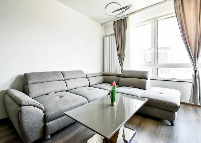 Nomad Friendly Modern Complex Next To Metro Lägenhet