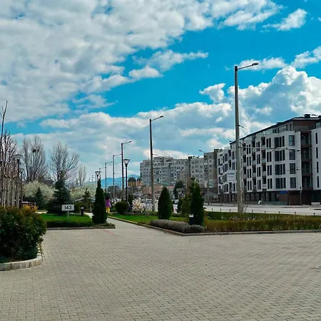 Nomad Friendly Modern Complex Next To Metro Apartman