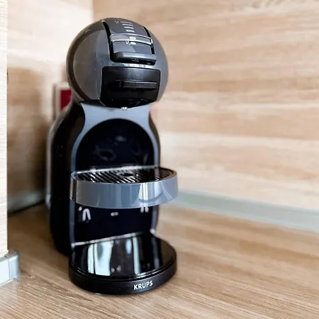 Nomad Friendly Modern Complex Next To Metro Apartamento Sófia